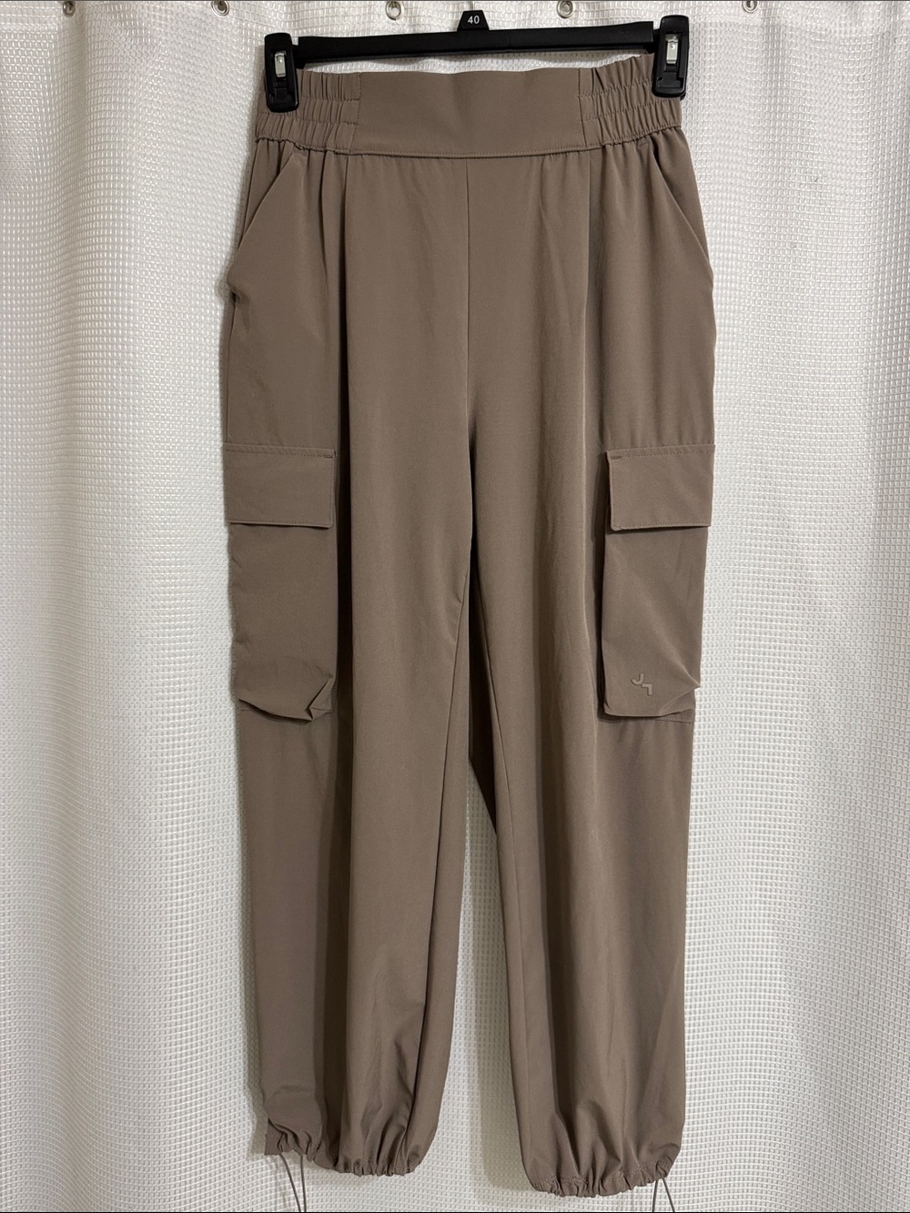 Like new Joy Lab grey pull on joggers. Size S